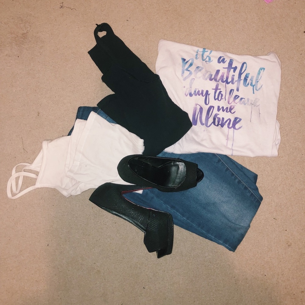 Bundle of 3 tank tops
